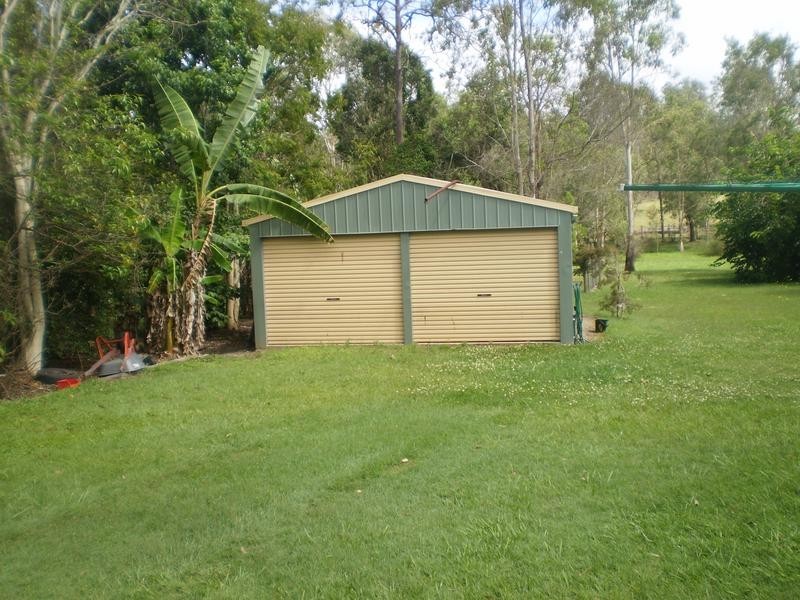 513 Middle Road, Greenbank QLD 4124