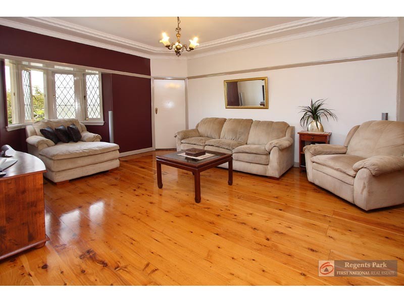 1145 Logan Road, Holland Park West QLD 4121