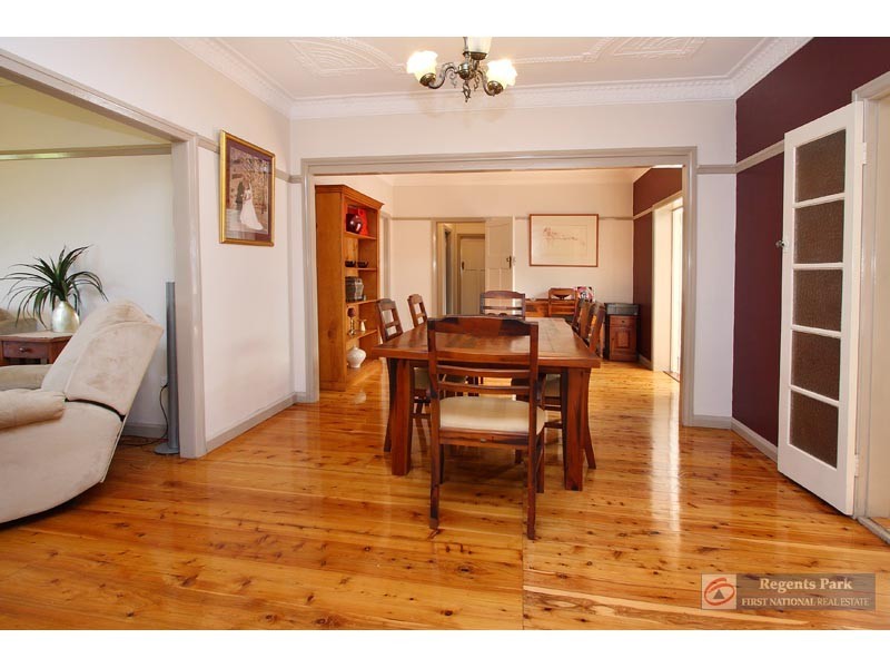 1145 Logan Road, Holland Park West QLD 4121