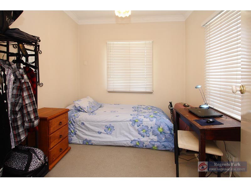 1145 Logan Road, Holland Park West QLD 4121