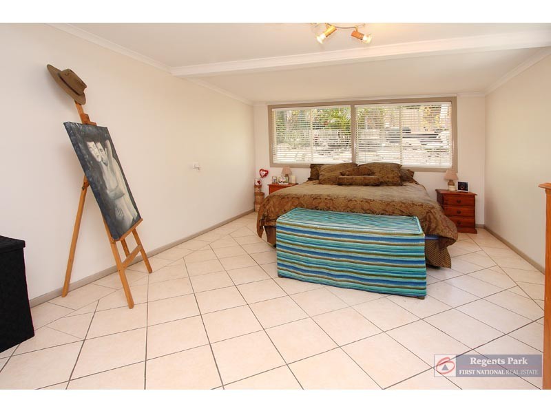 1145 Logan Road, Holland Park West QLD 4121