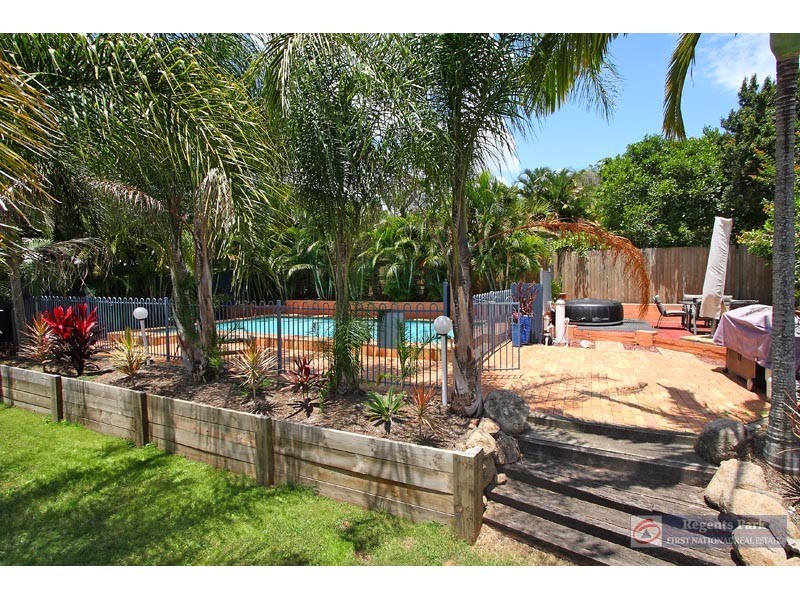 1145 Logan Road, Holland Park West QLD 4121