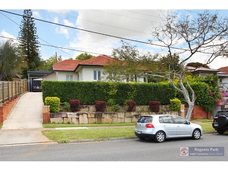 1145 Logan Road, Holland Park West QLD 4121