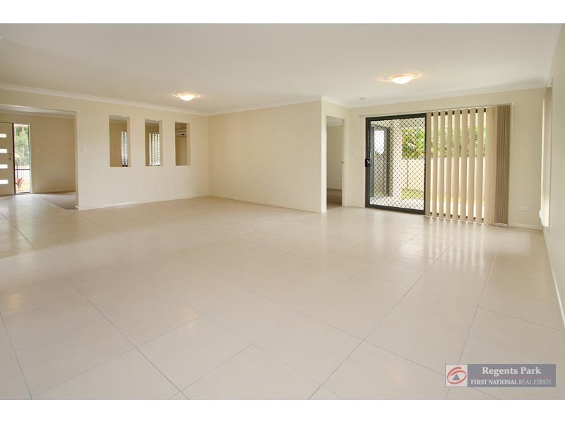 140 Middle Road, Boronia Heights QLD 4124
