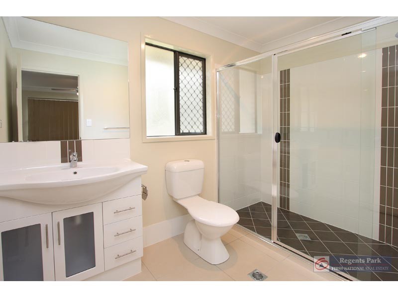 140 Middle Road, Boronia Heights QLD 4124