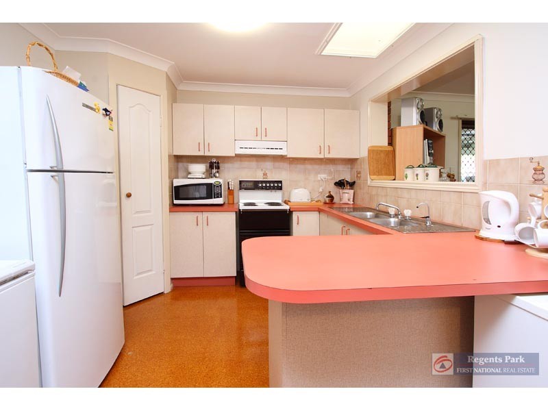 120 Vansittart Road, Regents Park QLD 4118