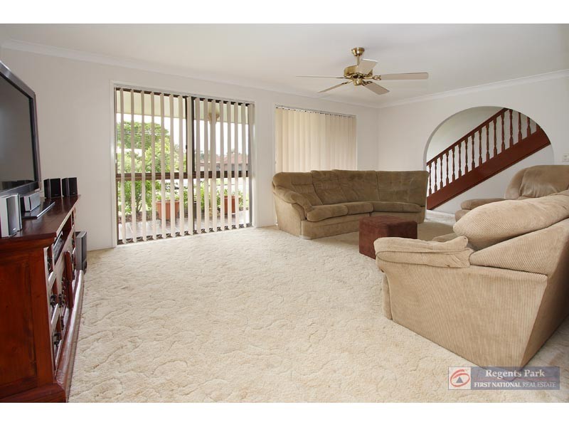 7 Corsloot Street, Regents Park QLD 4118