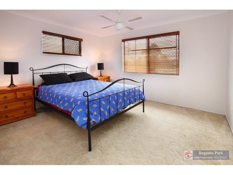 7 Corsloot Street, Regents Park QLD 4118
