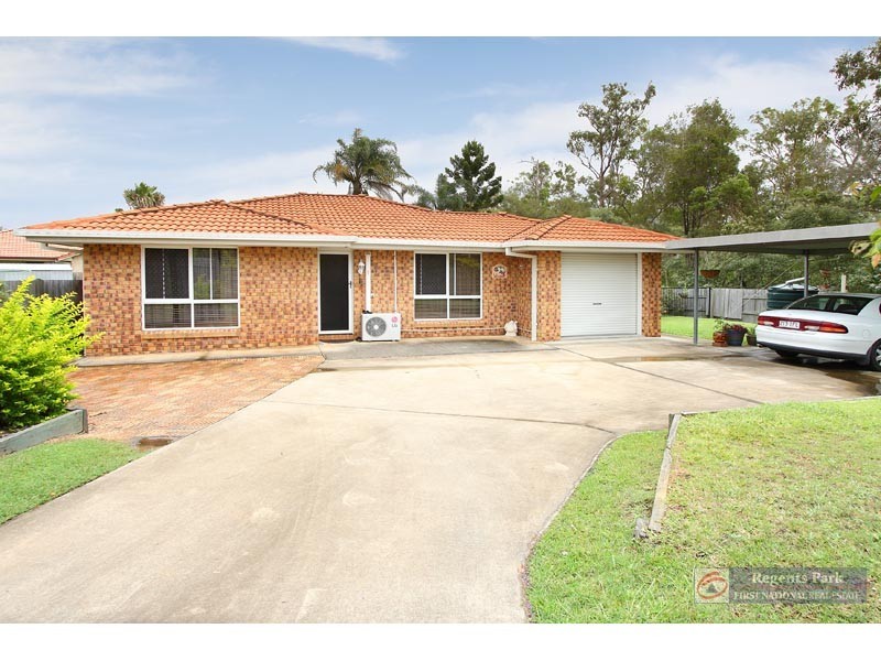 33 Benjamina Cct, Regents Park QLD 4118