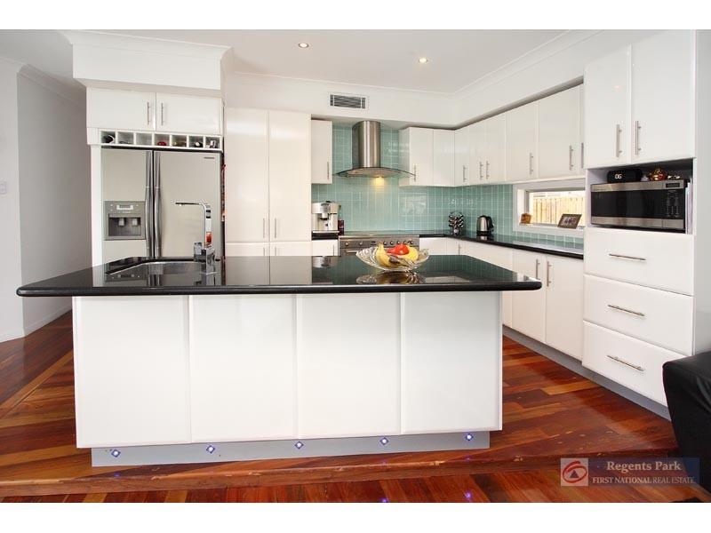 51 Rushcutter Ave, Oxenford QLD 4210