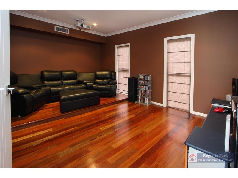 51 Rushcutter Ave, Oxenford QLD 4210