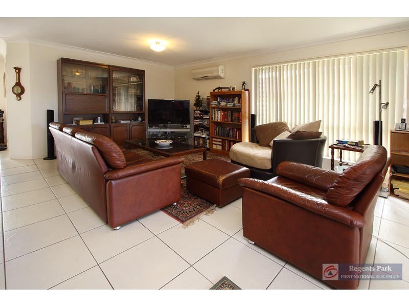 25 Geaney Blvd, Crestmead QLD 4132