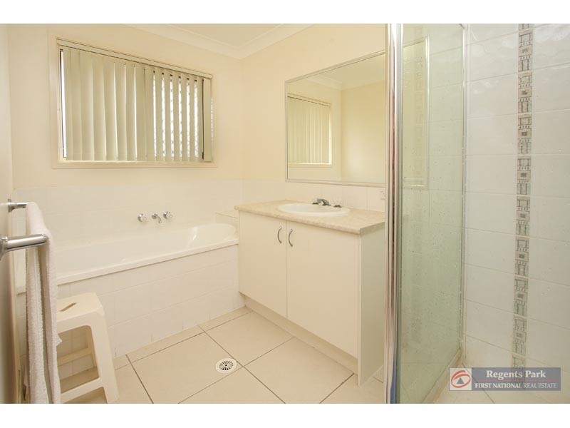 25 Geaney Blvd, Crestmead QLD 4132