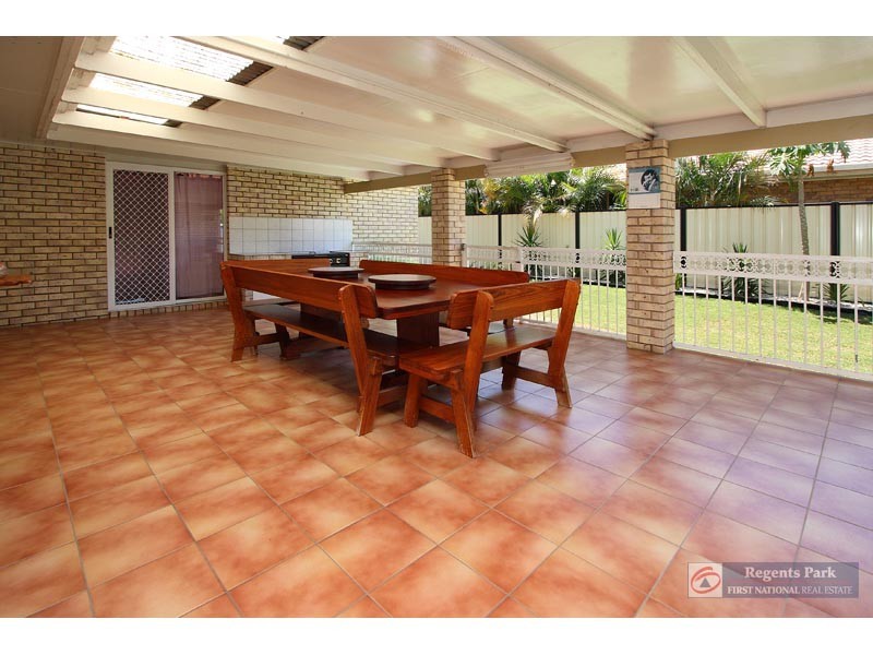 36 Cianthus Street, Regents Park QLD 4118