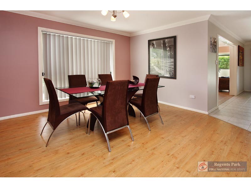 6 Matson Avenue, Regents Park QLD 4118
