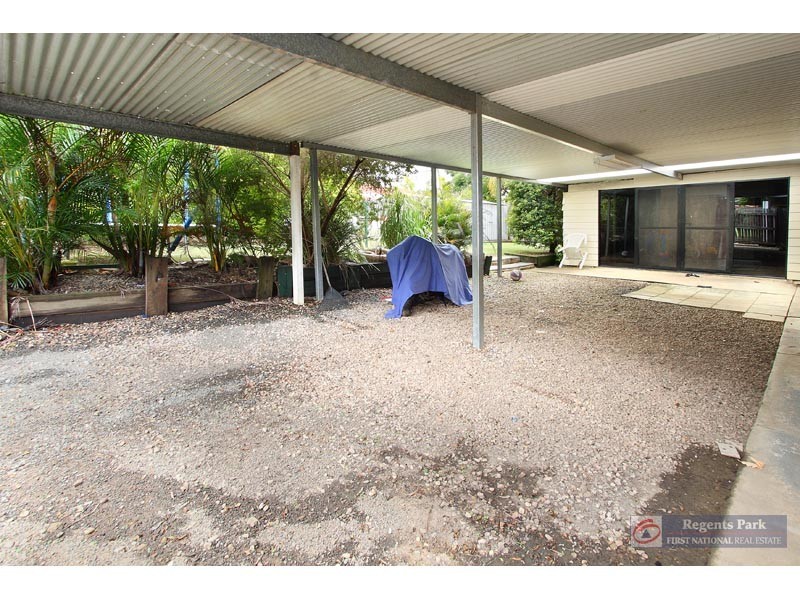 27 Glenlyon Street, Marsden QLD 4132