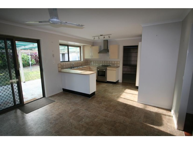 36 Whitcomb Street, Hillcrest QLD 4118