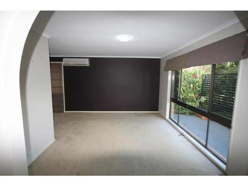 36 Whitcomb Street, Hillcrest QLD 4118