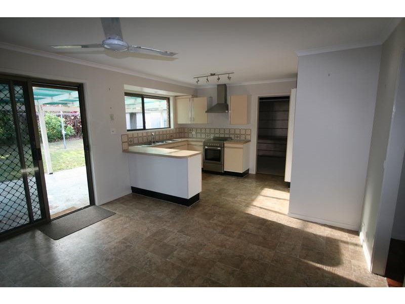 36 Whitcomb Street, Hillcrest QLD 4118