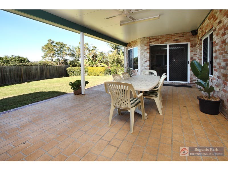 22 Cocas Street, Regents Park QLD 4118