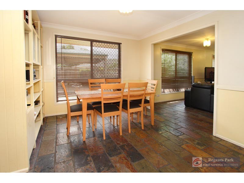 14 Ethion Drive, Regents Park QLD 4118