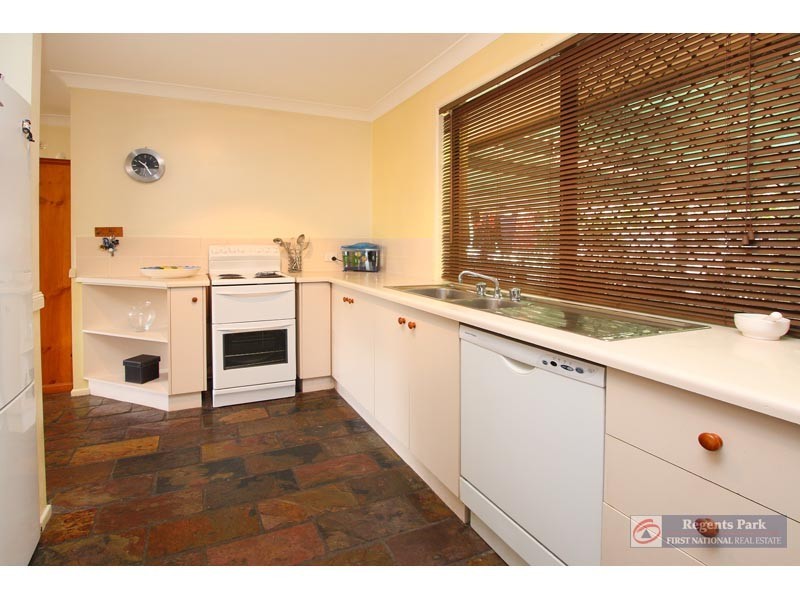 14 Ethion Drive, Regents Park QLD 4118