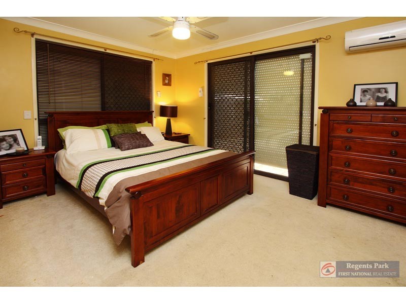 14 Ethion Drive, Regents Park QLD 4118