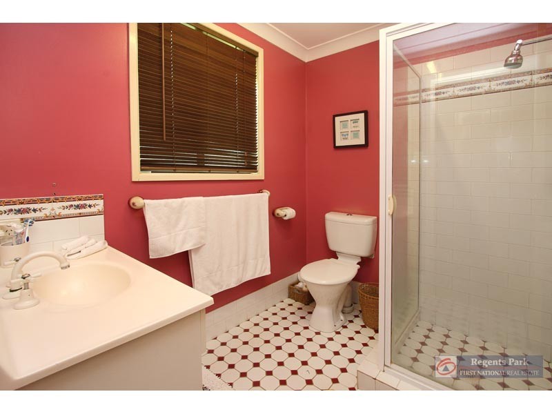 14 Ethion Drive, Regents Park QLD 4118