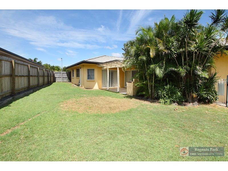 12 Gumview Close, Regents Park QLD 4118