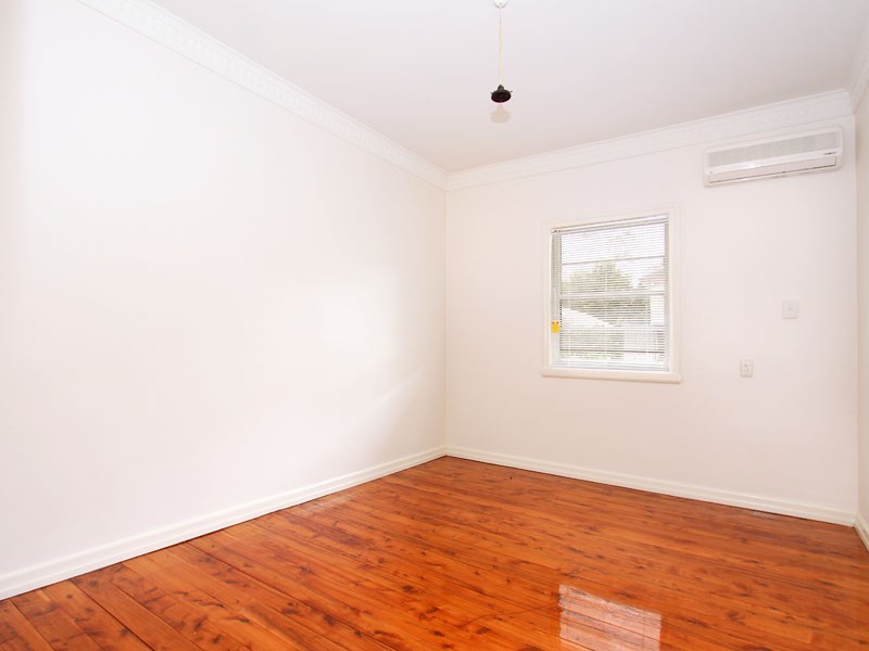 19 Greenmount Avenue, Holland Park QLD 4121