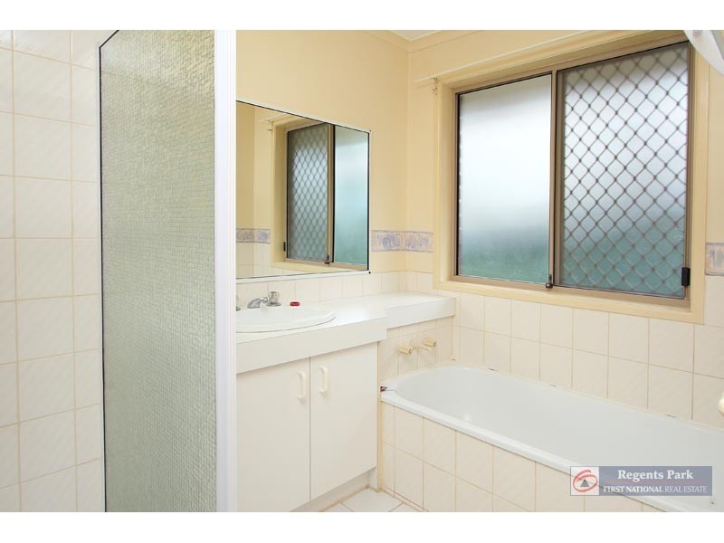10 Timperley Ct, Marsden QLD 4132