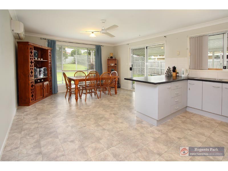 12 Benjamina Circuit, Regents Park QLD 4118