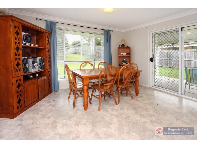 12 Benjamina Circuit, Regents Park QLD 4118