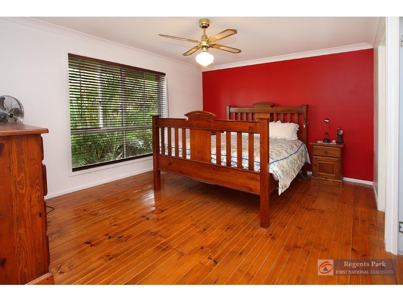 14 Learmonth Court, Hillcrest QLD 4118