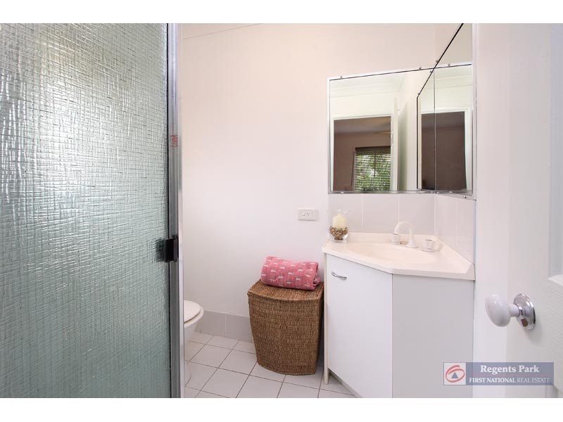 14 Learmonth Court, Hillcrest QLD 4118