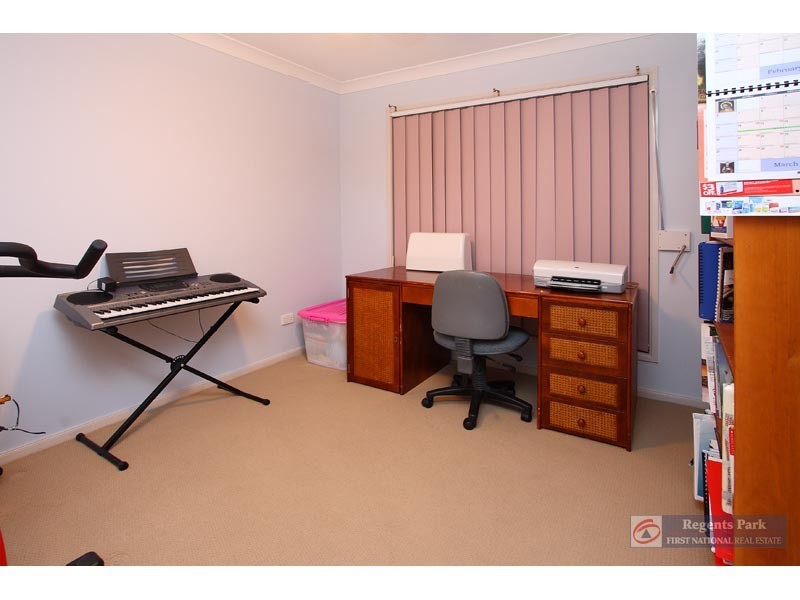 14 Learmonth Court, Hillcrest QLD 4118