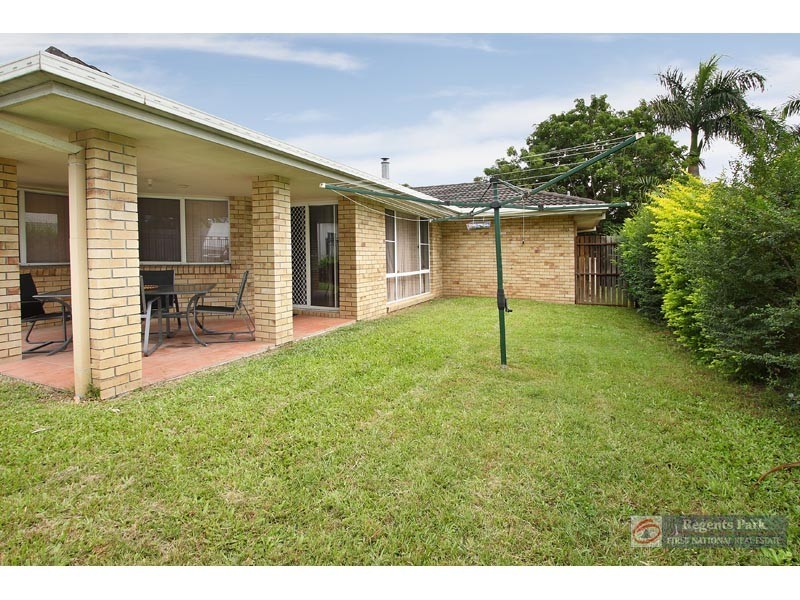 14 Learmonth Court, Hillcrest QLD 4118