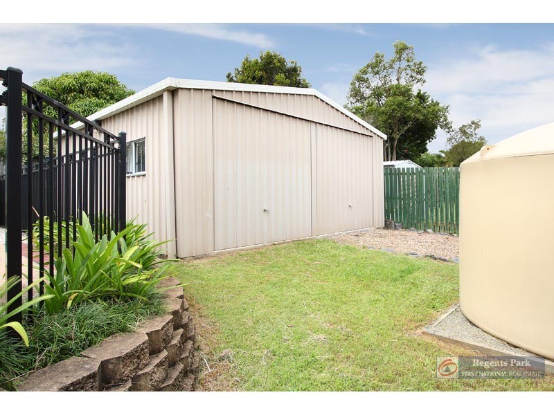 14 Learmonth Court, Hillcrest QLD 4118