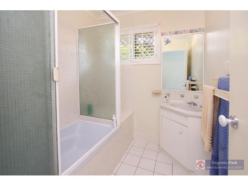 132 Mackellar Drive, Boronia Heights QLD 4124