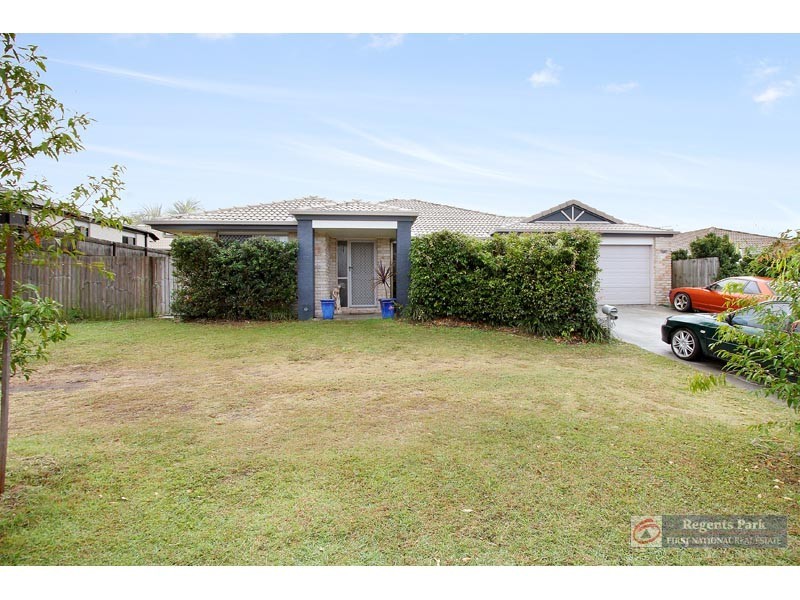 4 Paul Drive, Regents Park QLD 4118