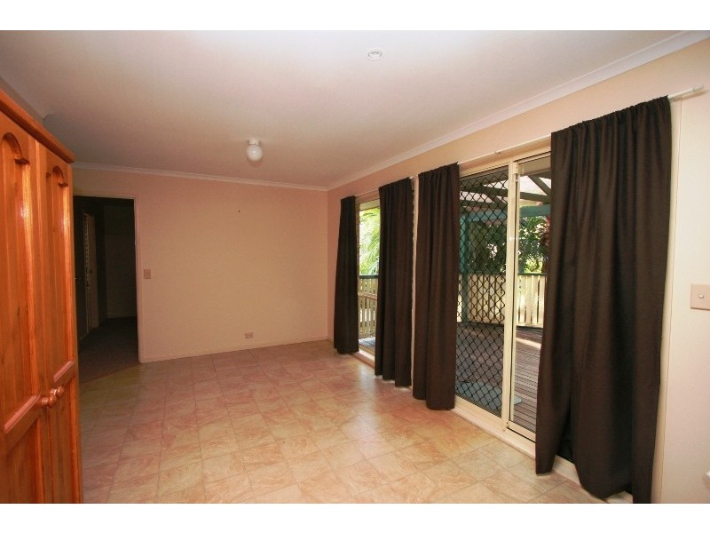 89 Bottlebrush Drive, Regents Park QLD 4118