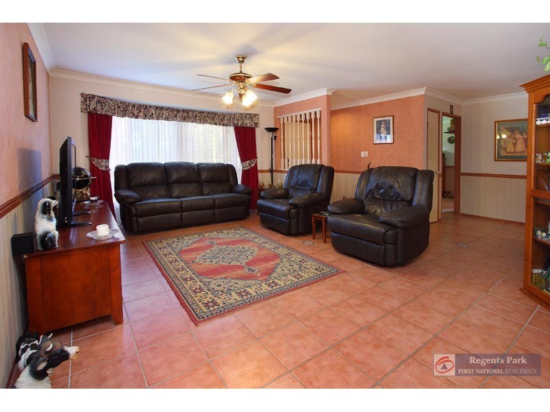 58 Haldham Crescent, Regents Park QLD 4118
