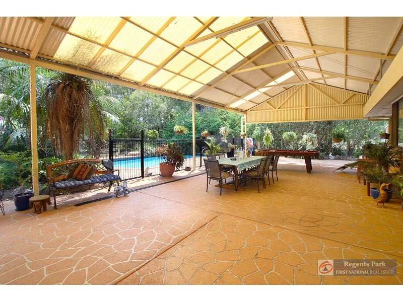 1 Peregrine Street, Park Ridge QLD 4125