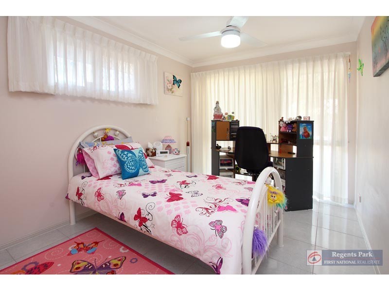 56 Redgum Drive, Regents Park QLD 4118
