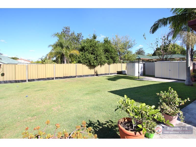 56 Redgum Drive, Regents Park QLD 4118