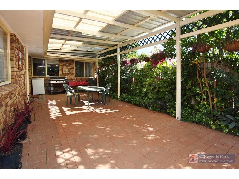 25 Noosa Court, Hillcrest QLD 4118
