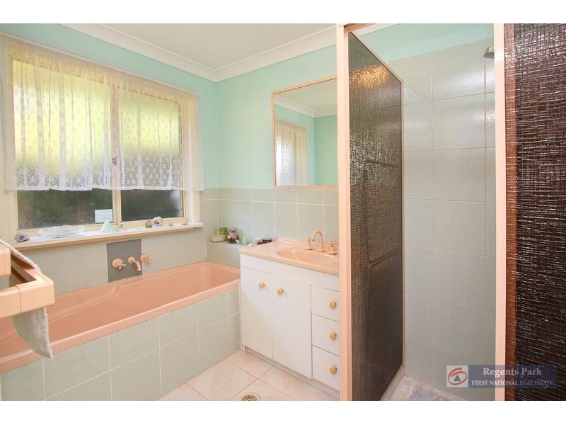 25 Noosa Court, Hillcrest QLD 4118