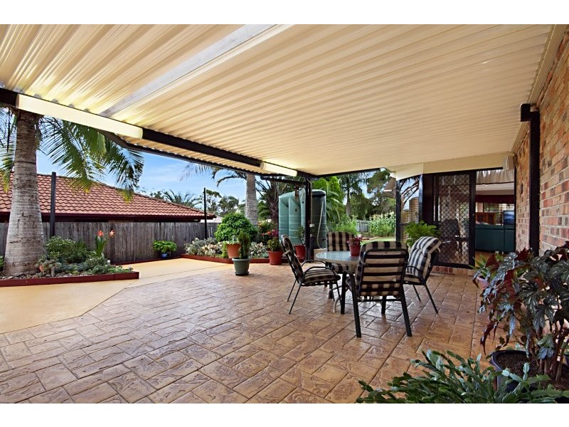 147 Emerald Drive, Regents Park QLD 4118
