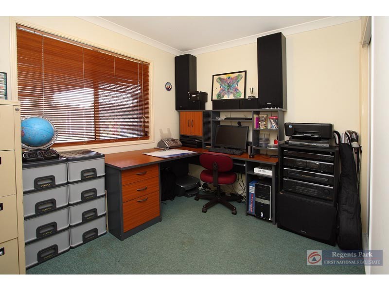 14 Nicole Place, Crestmead QLD 4132