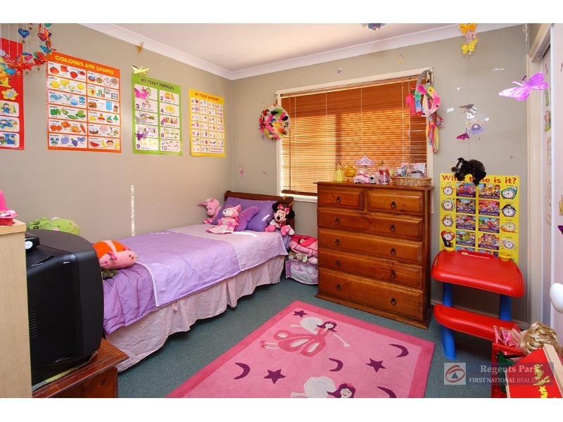 14 Nicole Place, Crestmead QLD 4132